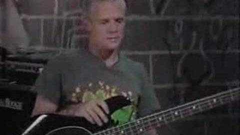 Flea - Funk Slap Bass Lesson